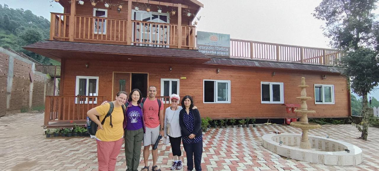 Vanprastha Resorts Dwarahat 外观 照片