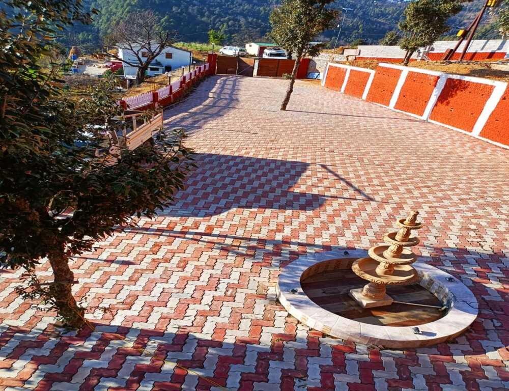 Vanprastha Resorts Dwarahat 外观 照片