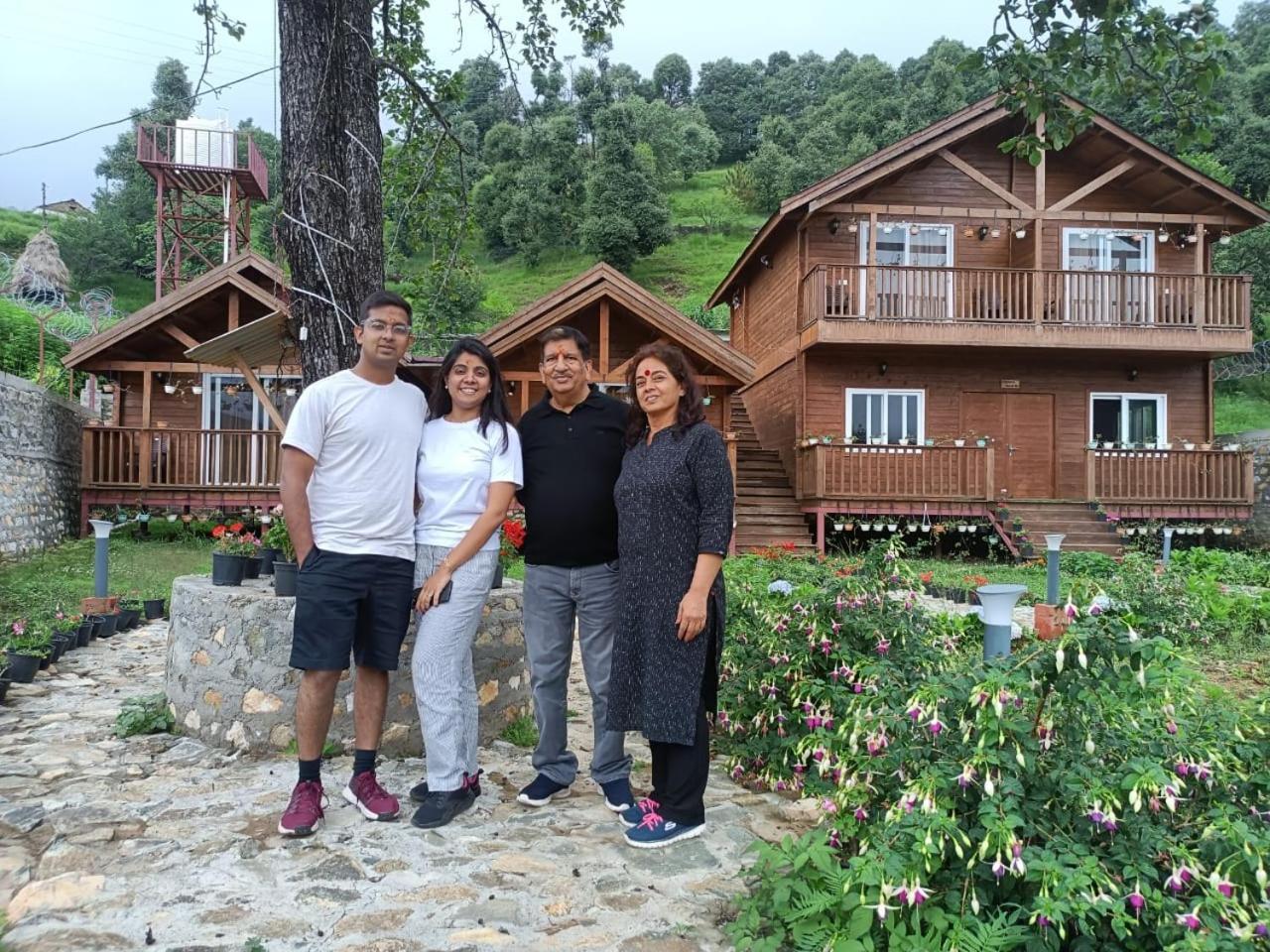 Vanprastha Resorts Dwarahat 外观 照片
